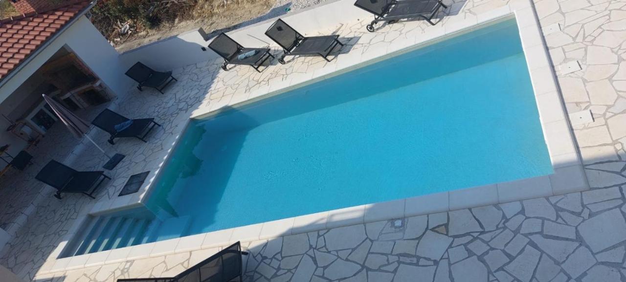 Villa Ana Perfect For Families With Kids And Groups,House With Heated Pool Podstrana Bagian luar foto