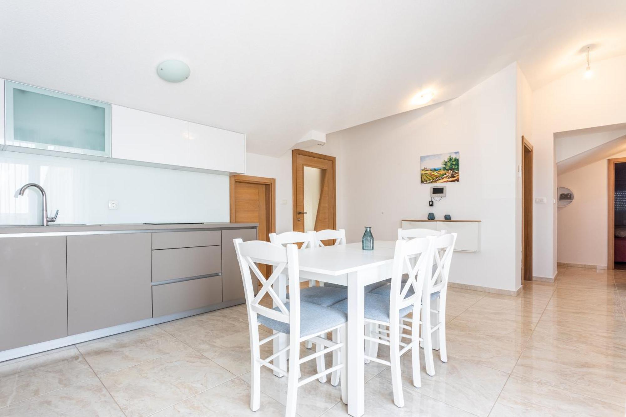 Villa Ana Perfect For Families With Kids And Groups,House With Heated Pool Podstrana Bagian luar foto