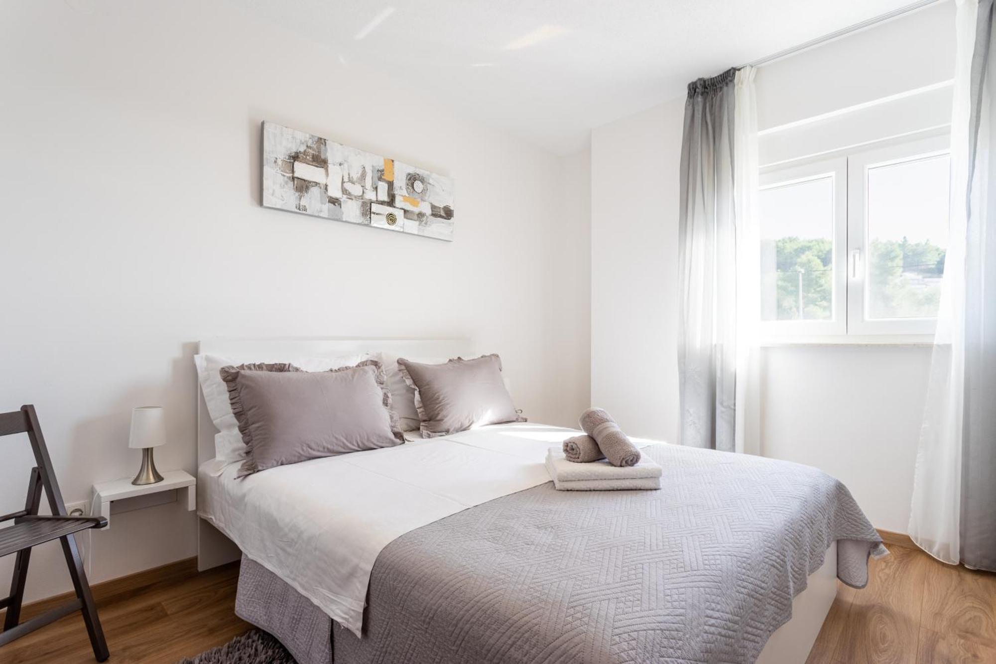 Villa Ana Perfect For Families With Kids And Groups,House With Heated Pool Podstrana Bagian luar foto