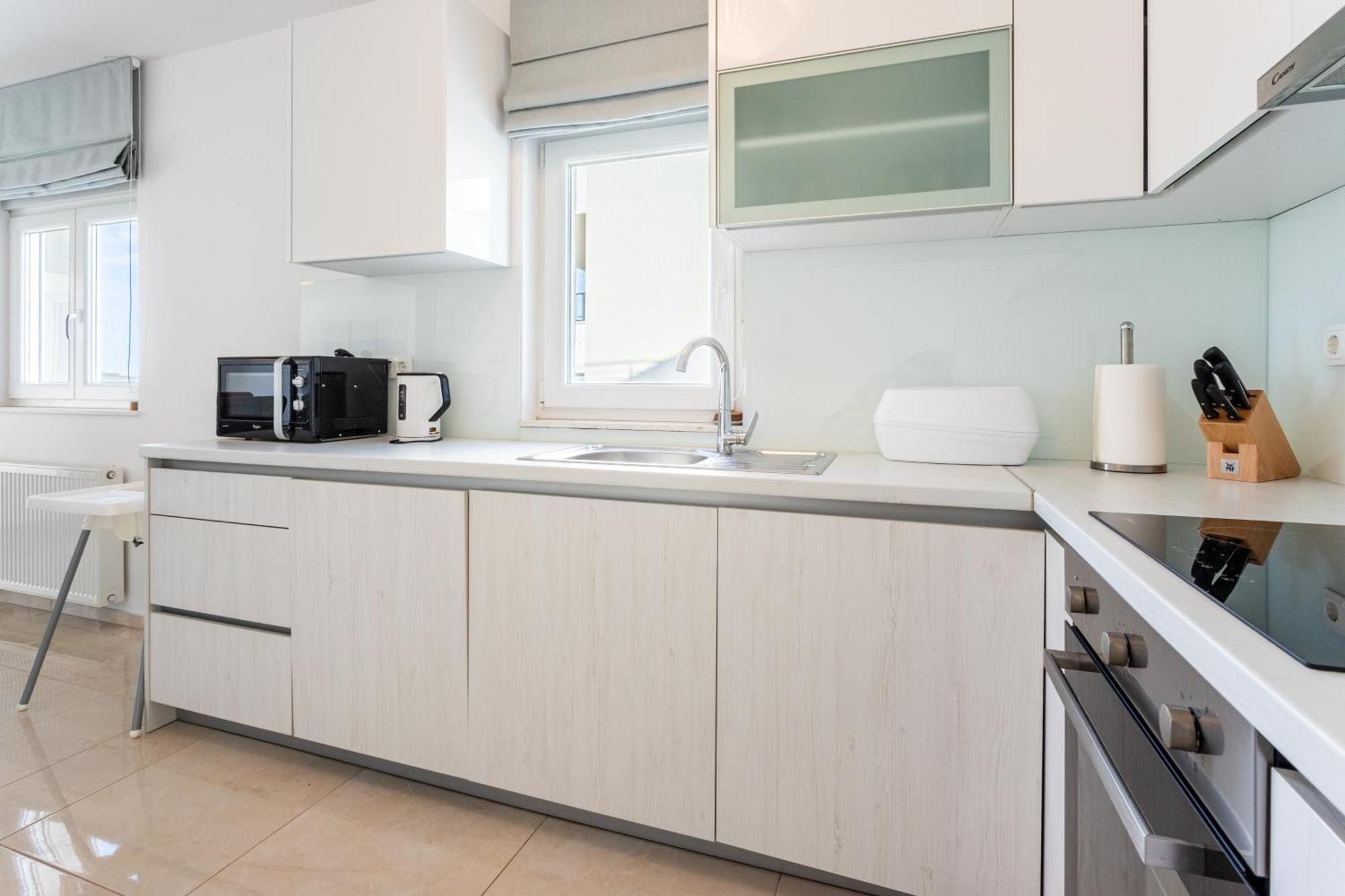 Villa Ana Perfect For Families With Kids And Groups,House With Heated Pool Podstrana Bagian luar foto