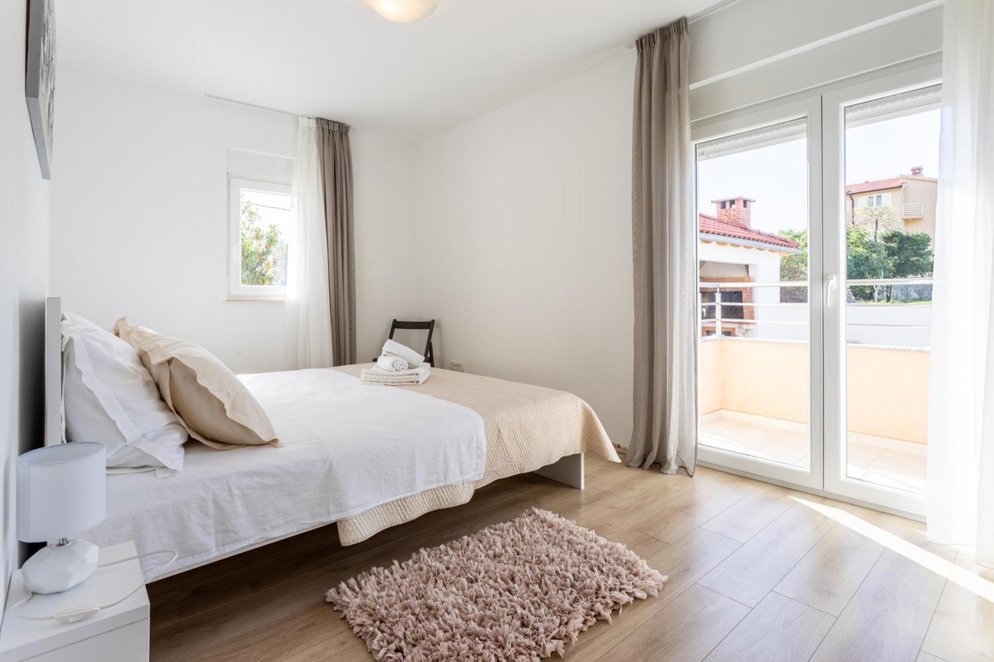 Villa Ana Perfect For Families With Kids And Groups,House With Heated Pool Podstrana Bagian luar foto
